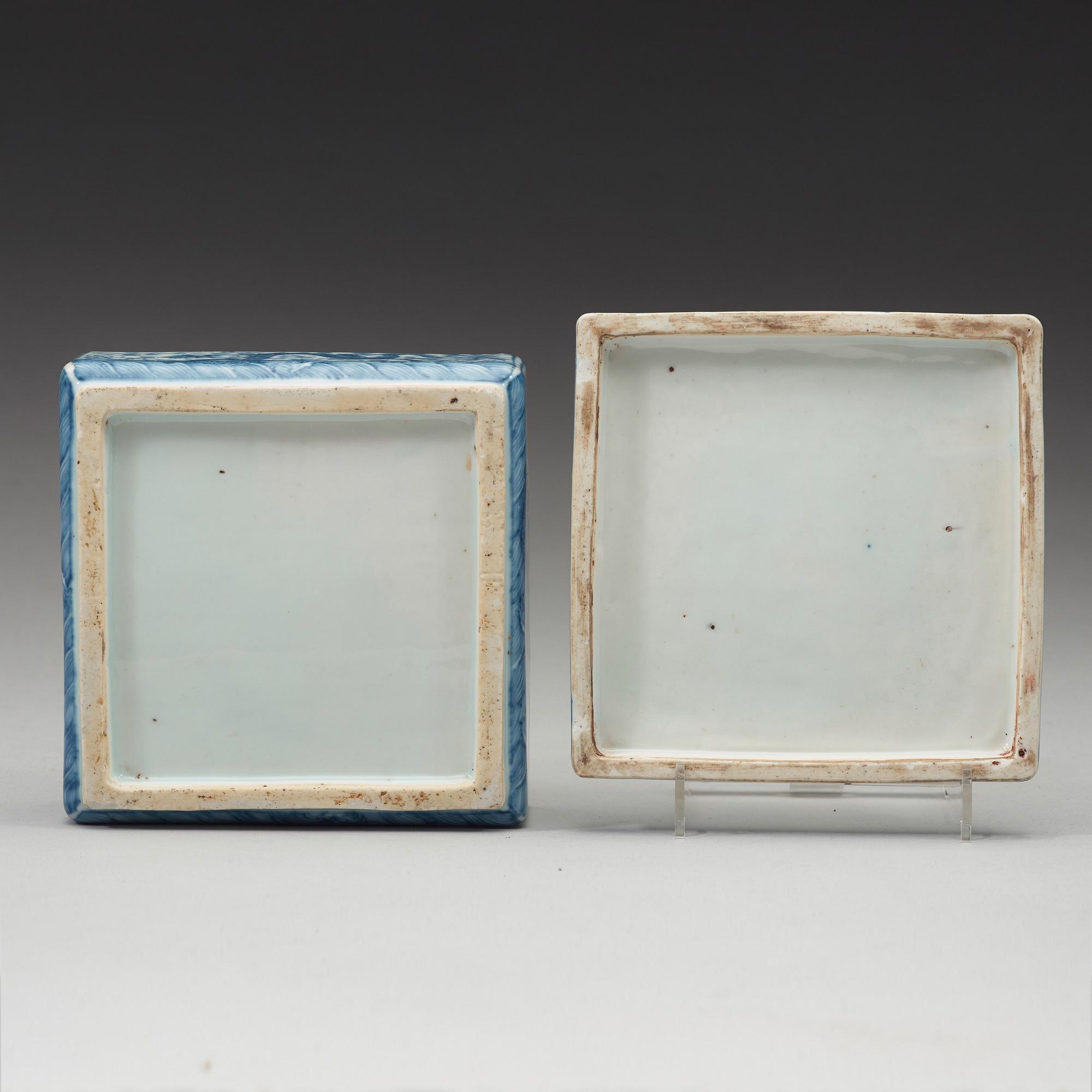A Chinese porcelain box and cover, Qing dynasty, early 19th century.
