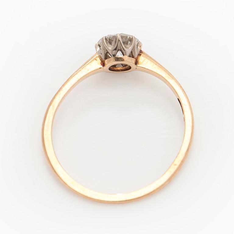Ring, old cut diamond circa 0.50 ct, 14K gold. Helsinki 1934.