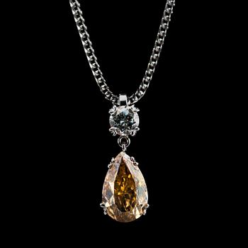 384. A PENDANT, drop cut diamond c. 2.00 LYB/Si2, brilliant cut diamond c. 0.30 ct. H/Vs. 14K white gold. Weight 5,6 g.