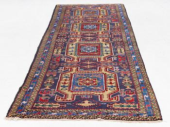 A runner carpet, Northwest Persian, approx. 350 x 110 cm.