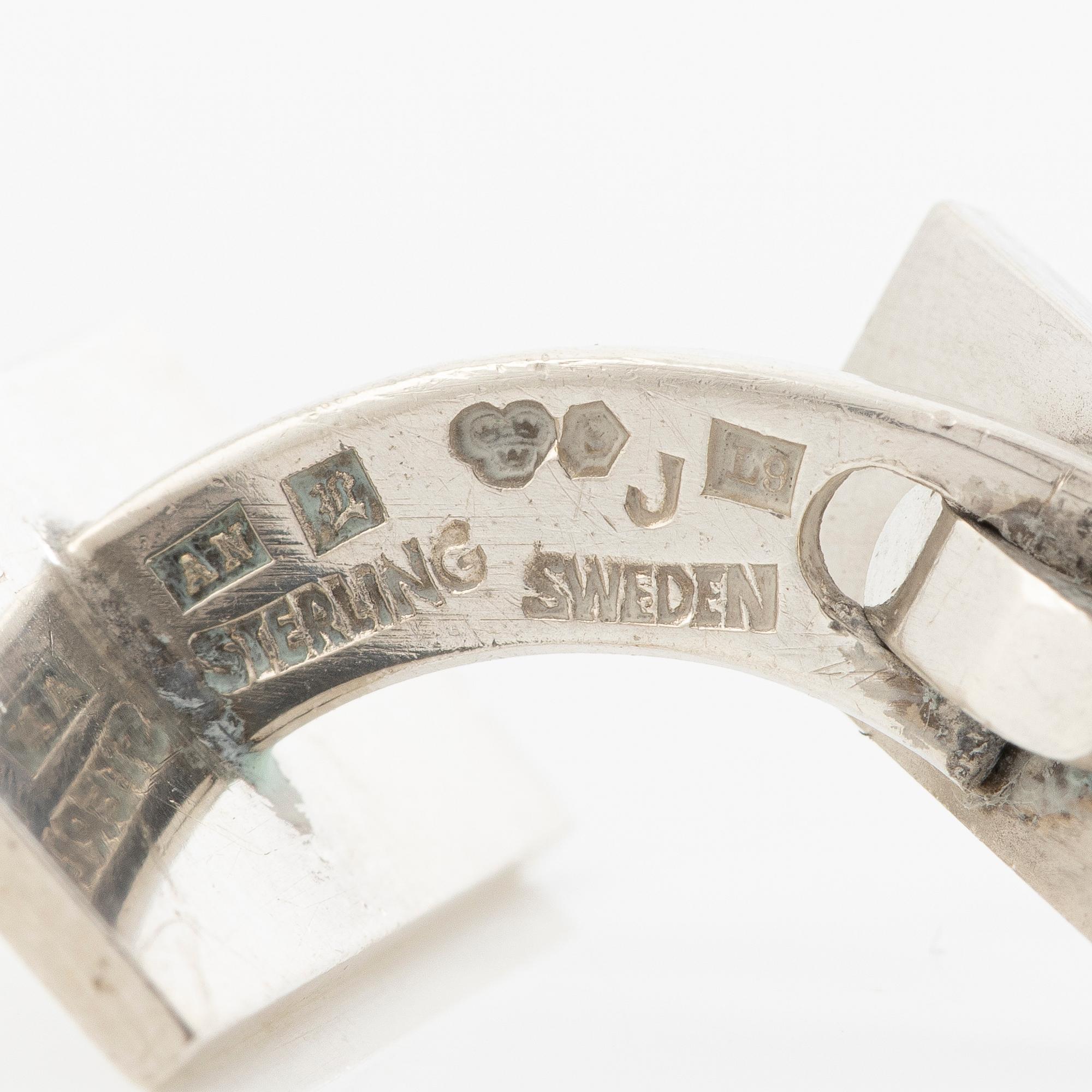 Wiwen Nilsson, A pair of cufflinks with monogram engraving, Lund, 1961.