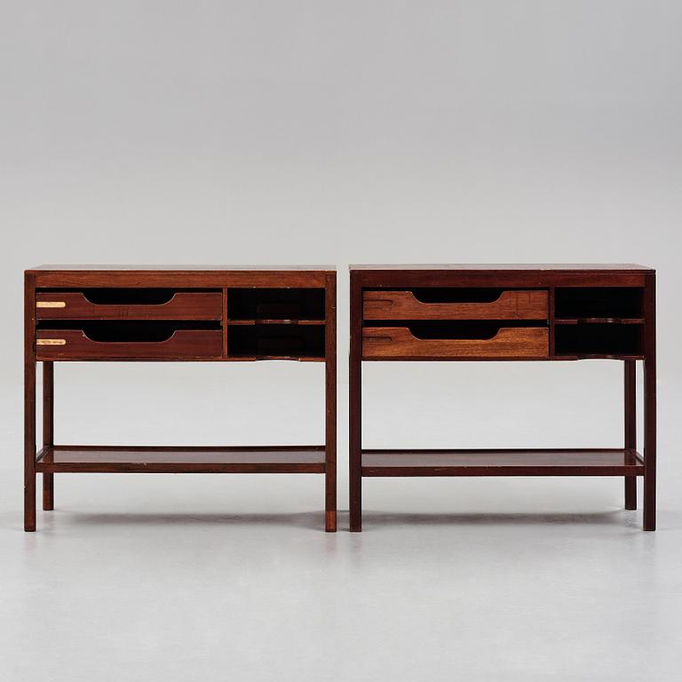HANS J WEGNER, telefonbord, 2 st, modell "A3404", Plan Møbler, Danmark 1940-tal.