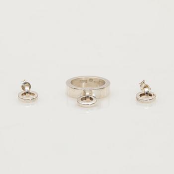 Efva Attling, halsband, ring, ett par örhängen, "Ring Chain", sterling silver.