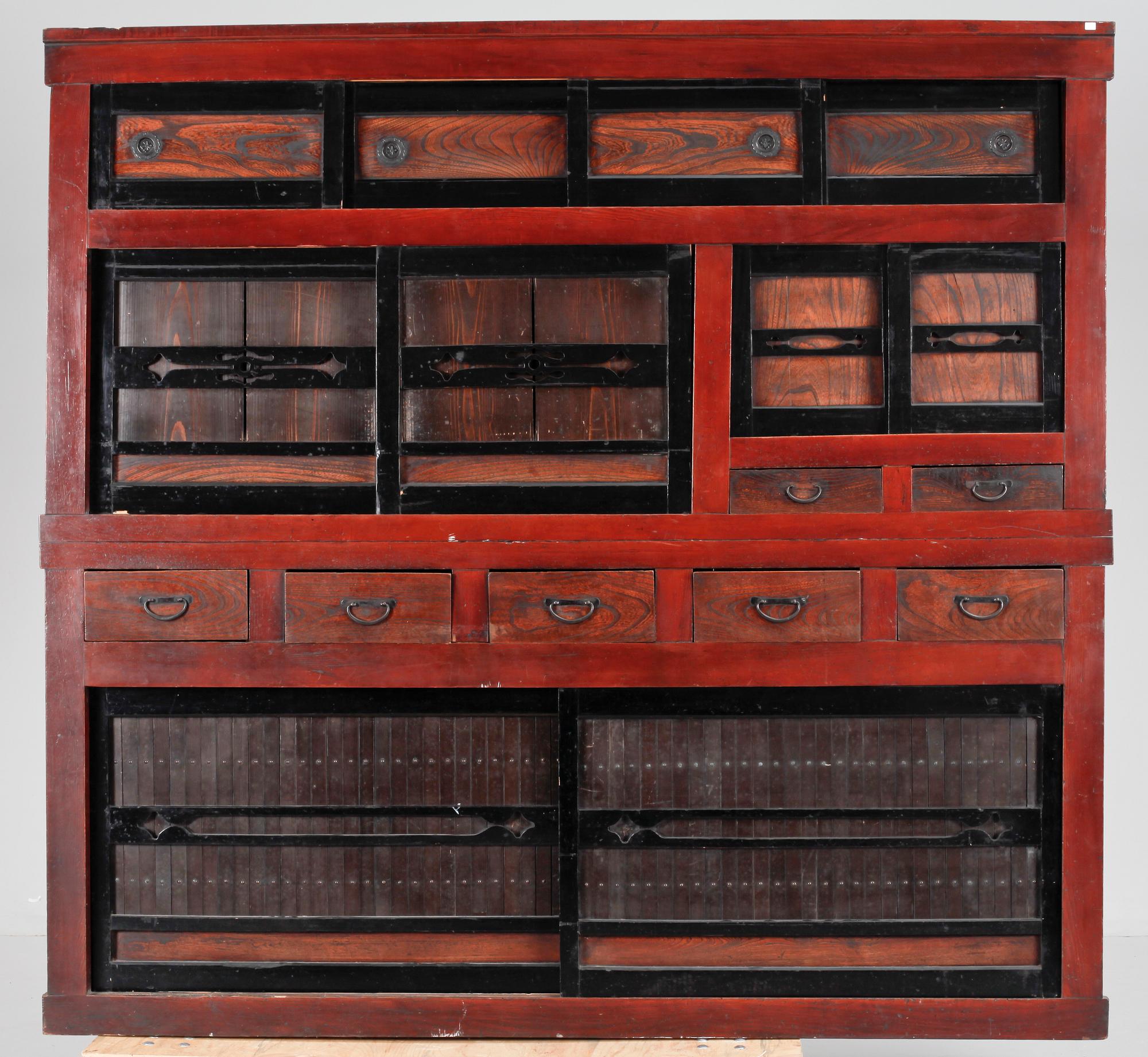 SKÅP, Japan, 1900-talets första del.