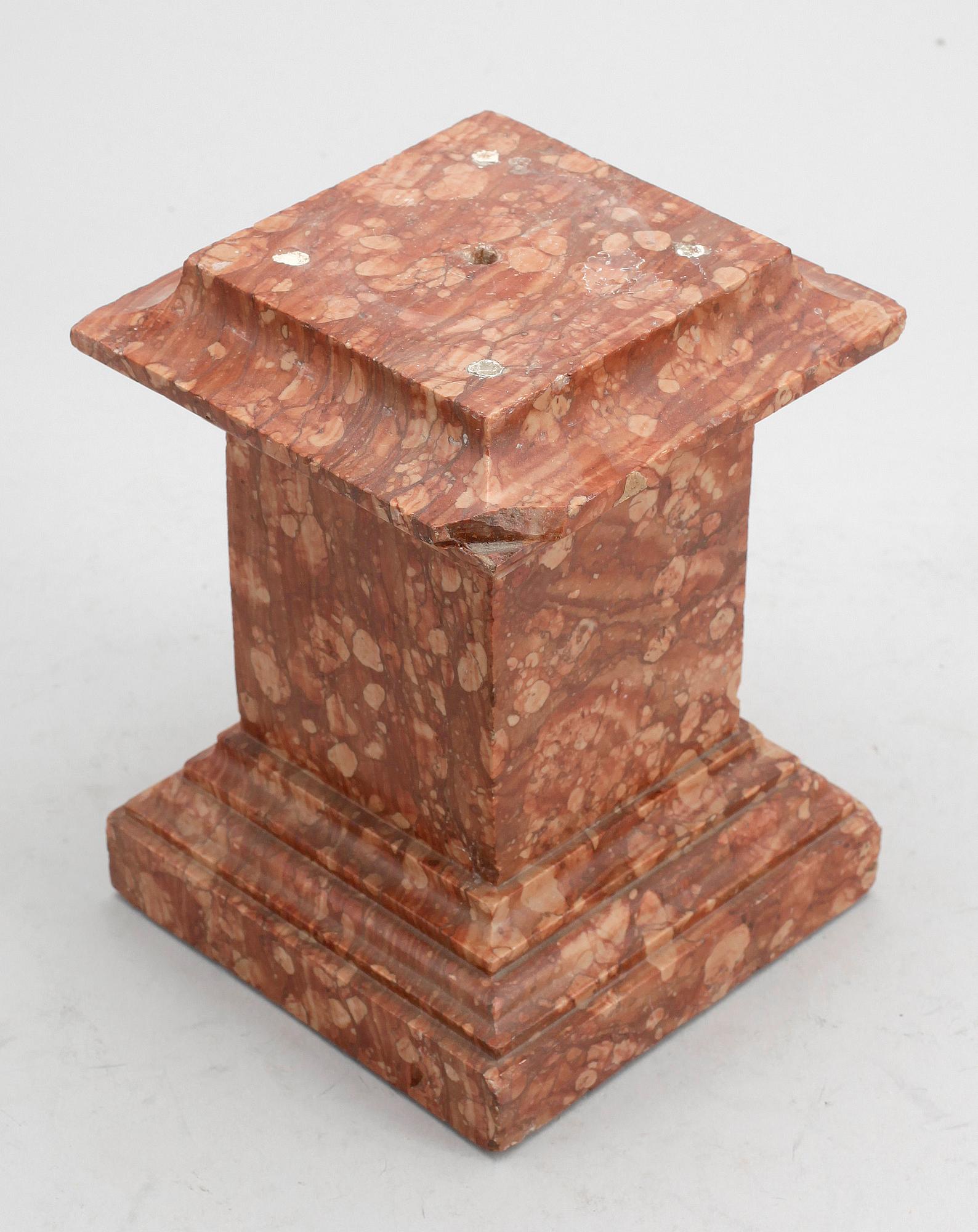 SOCKEL, marmor, 1900-tal.