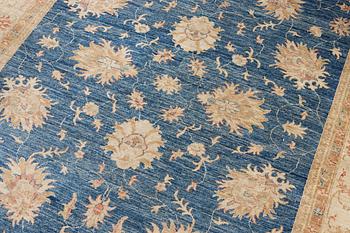 A Ziegler Design carpet, ca 300 x 200 cm.