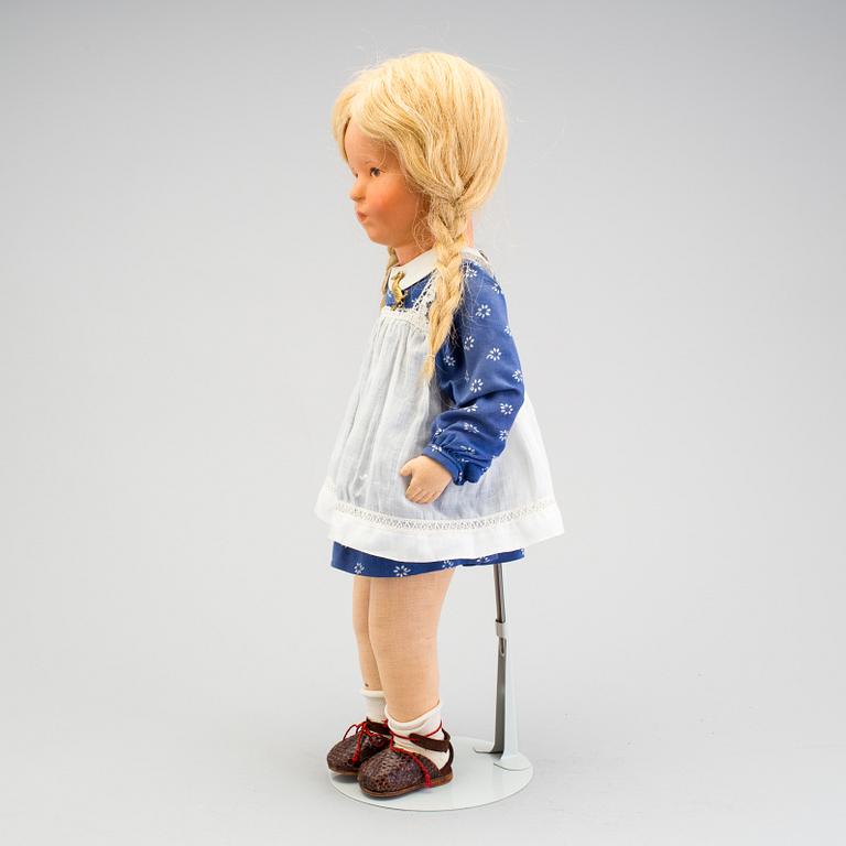 A Käthe Kruse girl doll, Germany, 1930/40s.