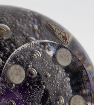 VAS, glas, Hanne Dreutler o Arthur Zirnsack, Studio Åhus, signerad o daterad 1988.