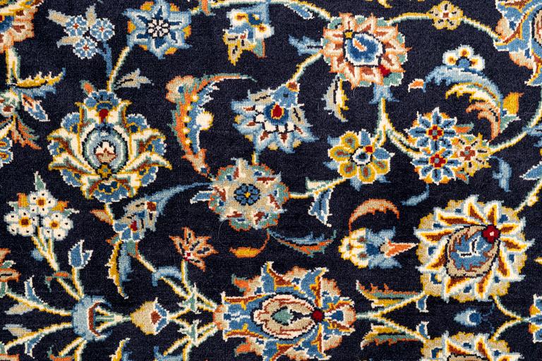Carpet, Keshan, approx. 340 x 240 cm.