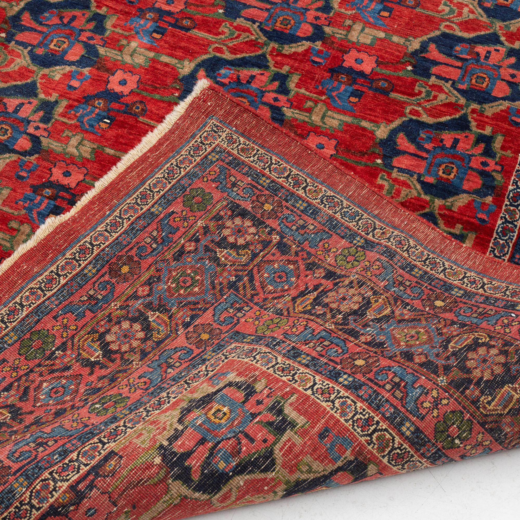 A carpet, Bidjar, circa 350 x 265 cm.
