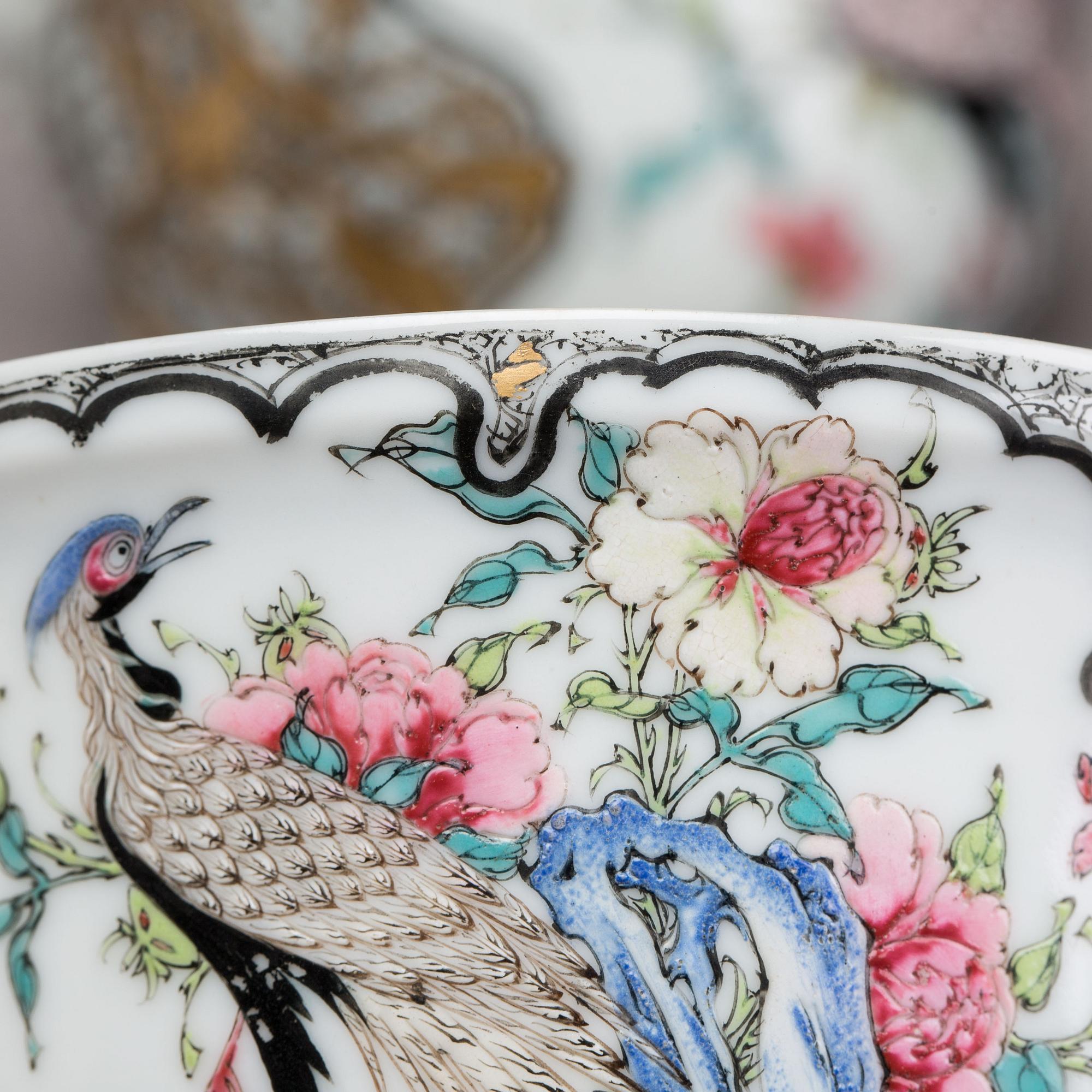 A Chinese export porcelain part tea service, Qing dynasty, Yongzheng (1723-1735).