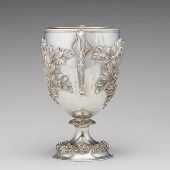 An English 19th century parcel-gilt silver cup, mark of Robert Hennell, London 1863.