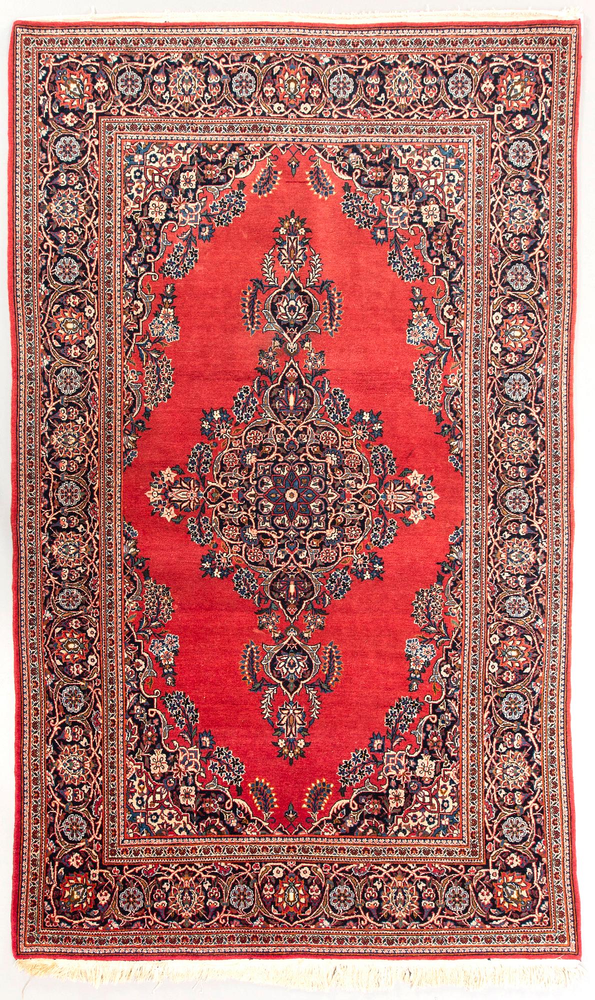 A semiantique Kashan carpet ca 210x135 cm.
