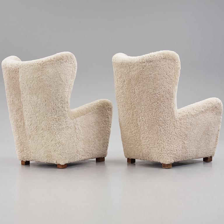 Fritz Hansen, two easy chairs, model "1672", Denmark 1940s.