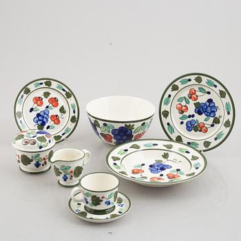Dorrit von Fieandt & Ulla Procopé, a set of 37 'Palermo' service parts, Arabia, 1988 - 1994.