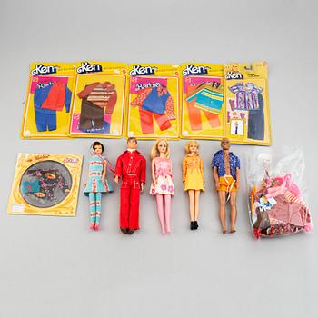 Four Barbiedolls with accessories, Mattel, 1970's.