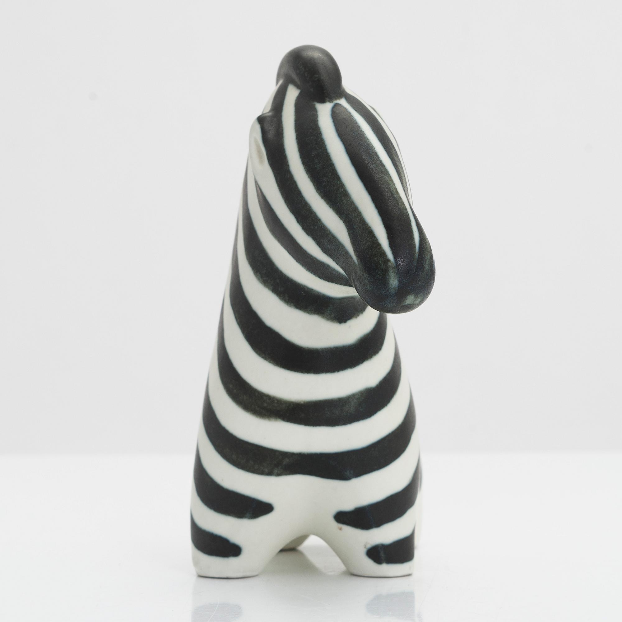 Taisto Kaasinen, A porcelain figurine, Arabia Finland.