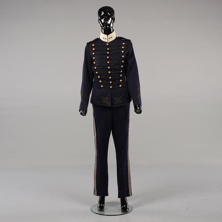 UNIFORM, två delar, 1900-tal.