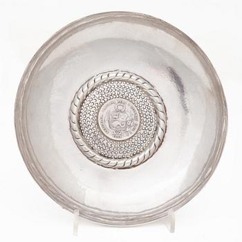 Bowl dish, sterling silver, Peru, 20th century.