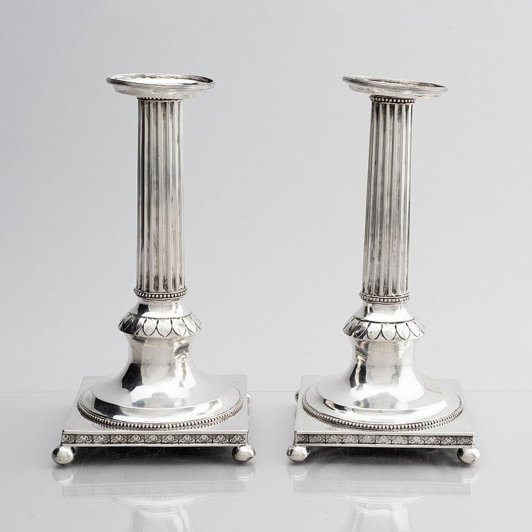 Gustaf Henrik Sidwall, ljusstakar, ett par, silver, Norrköping 1798. Gustavianska.