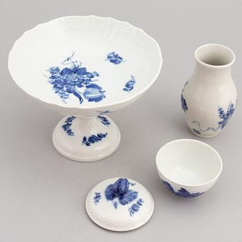 An 33 piece porcelain 'Blå Blomst' coffee service from Royal Copenhagen.