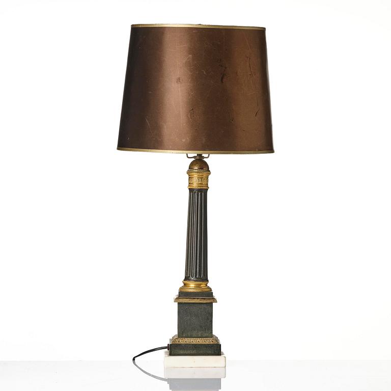 Bordslampa, Frankrike, 1800-talets första hälft, Empire.