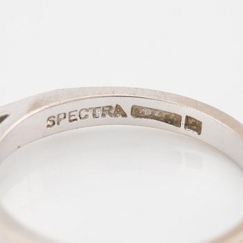Ring, 18K white gold with a diamond-cut diamond 0.60 ct according to engraving.