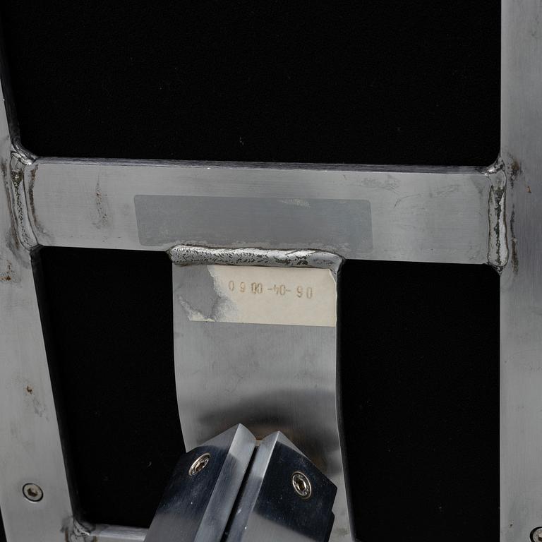 Poul Volther, fåtölj, "Corona EJ 5", Erik Jørgensen, Danmark, 2000.