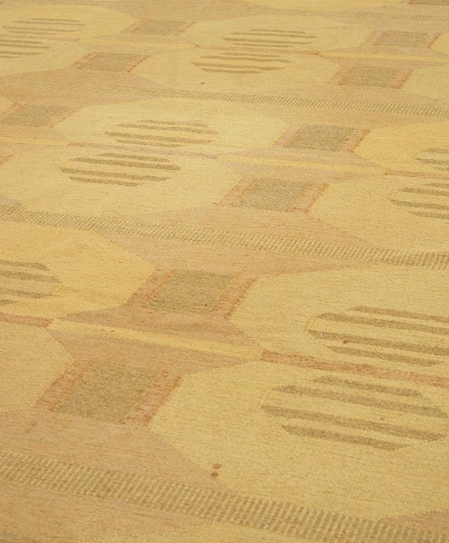 CARPET. Flat weave. 384 x 221 cm. Signed KH.