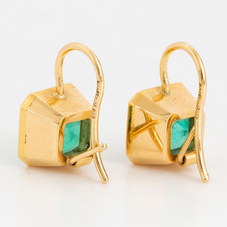 Emerald earrings.