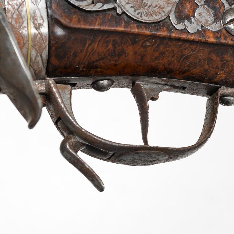 Flintlåspistol, s k Wender, signerad, 1700-talets mitt.