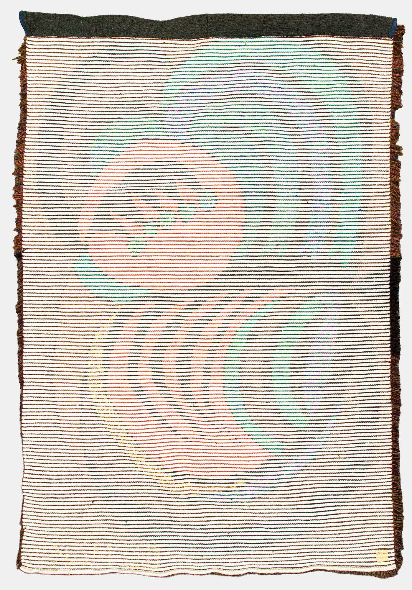 Oili Mäki, ryijy, todennäköisesti uniikki, signeerattu Oili Mäki. Noin 215 x 245 cm.