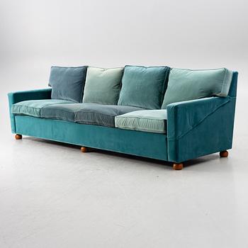 Josef Frank, soffa "Långsoffan", modell 3031, Firma Svenskt Tenn.