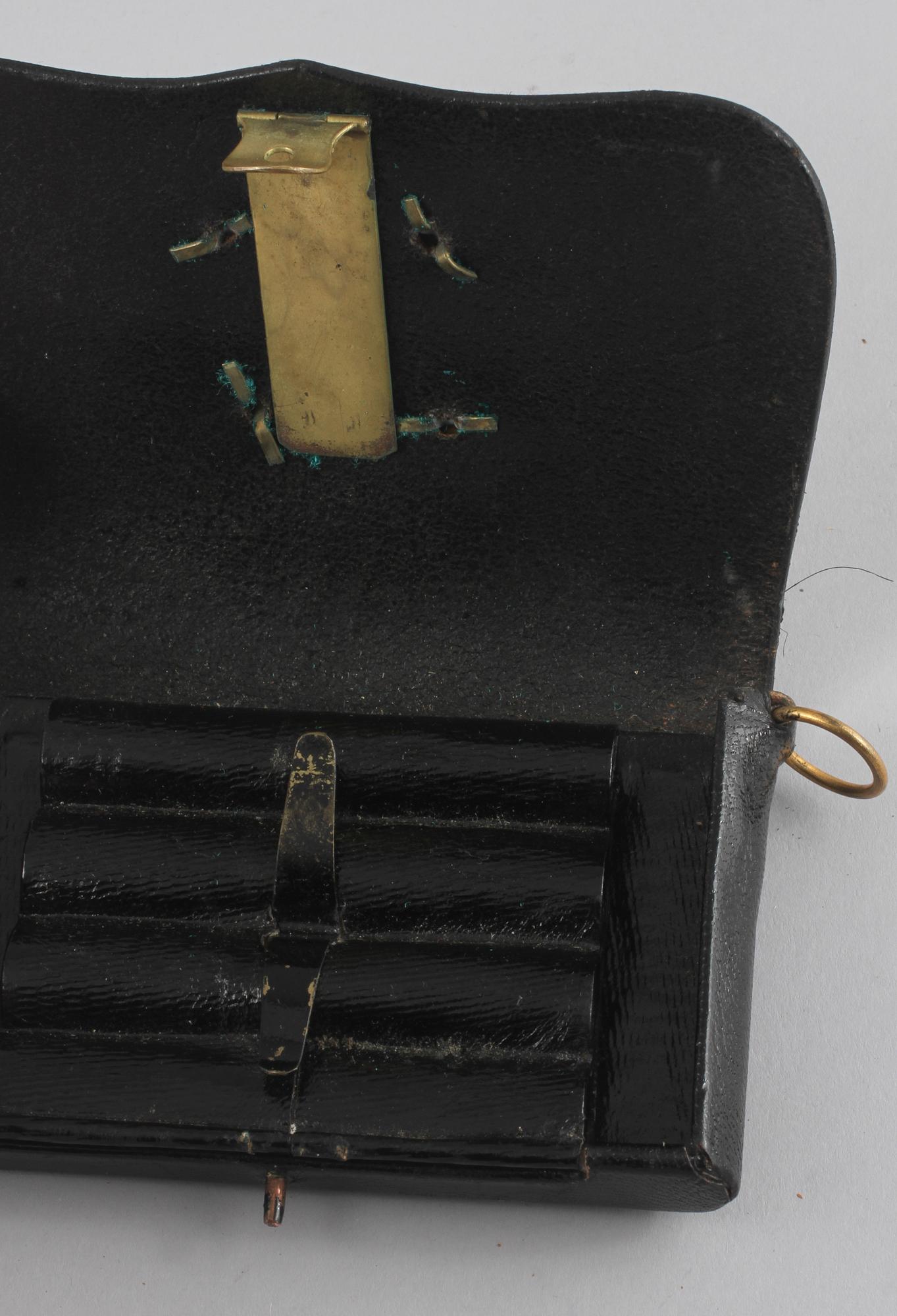 KARTUSCHVÄSKA, sent 1800-tal.