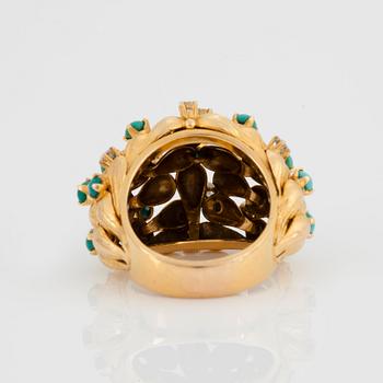 A RING set with turquoises and round brilliant-cut diamonds.