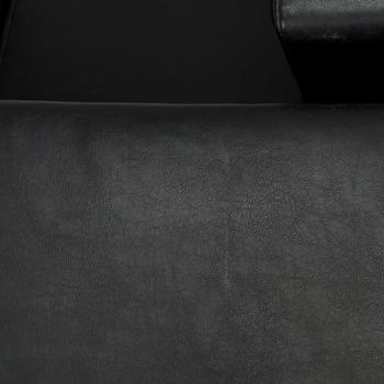 Jouko Järvisalo, fåtöljer, ett par, "Milo", Mobel Oy, Finland, 2000-tal.