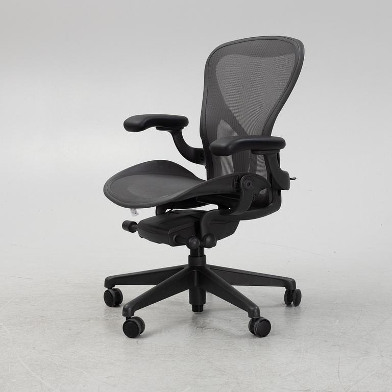 Don Chadwick/Bill Stump, skrivbordsstol, "Aeron", Herman Miller.