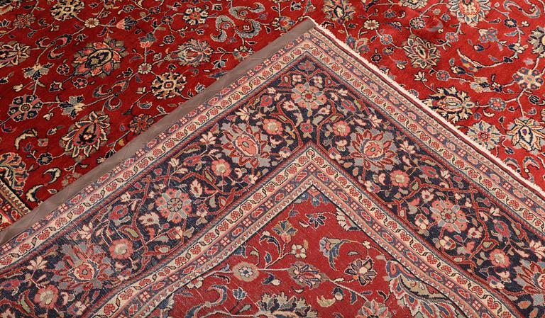 Matta, Sarouk, ca 353 x 265 cm.