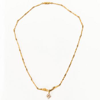 An 18K gold necklace with pearls, Lapponia 1998.