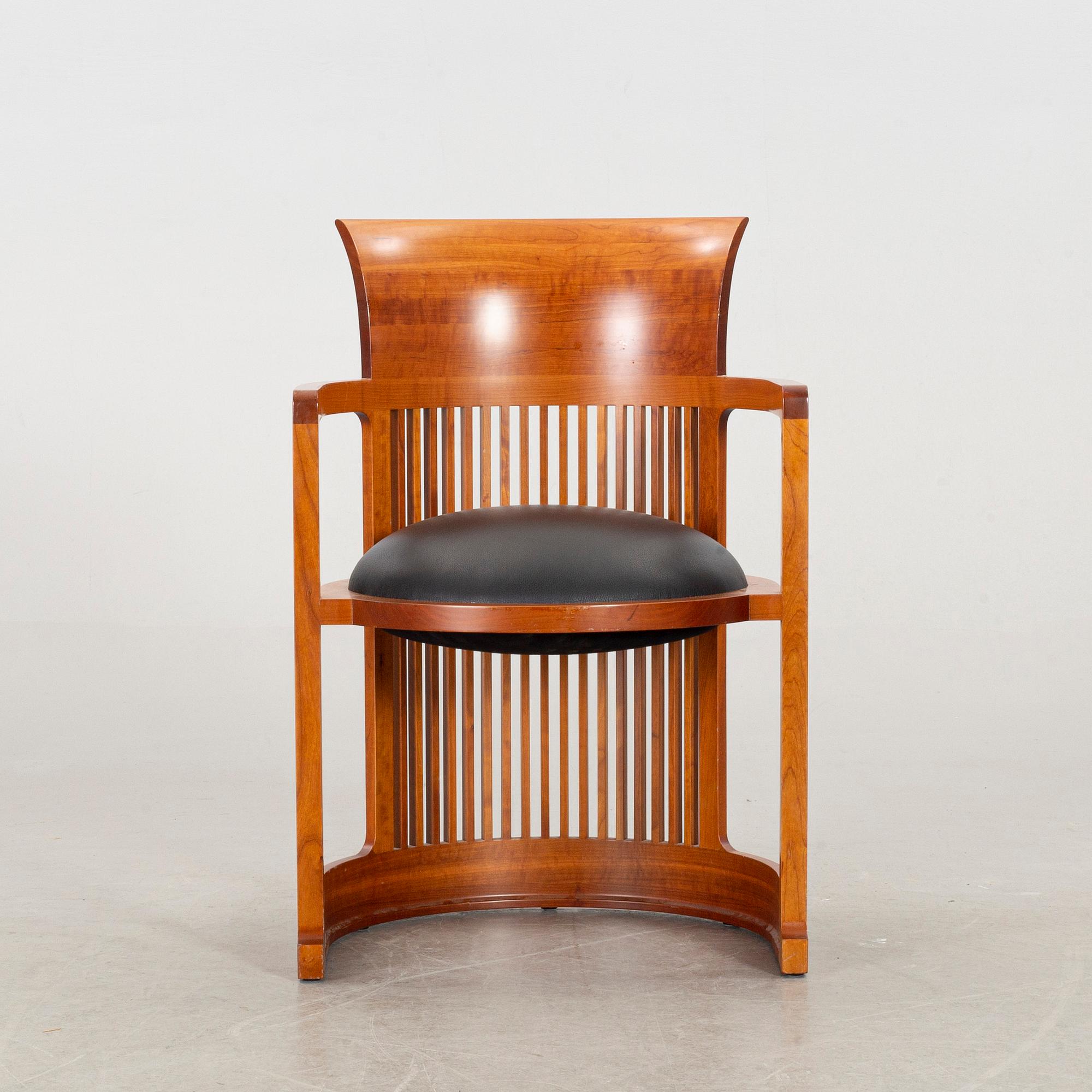 FRANK LLOYD WRIGHT, "Barrel Chair" model no 606, Cassina 1986.