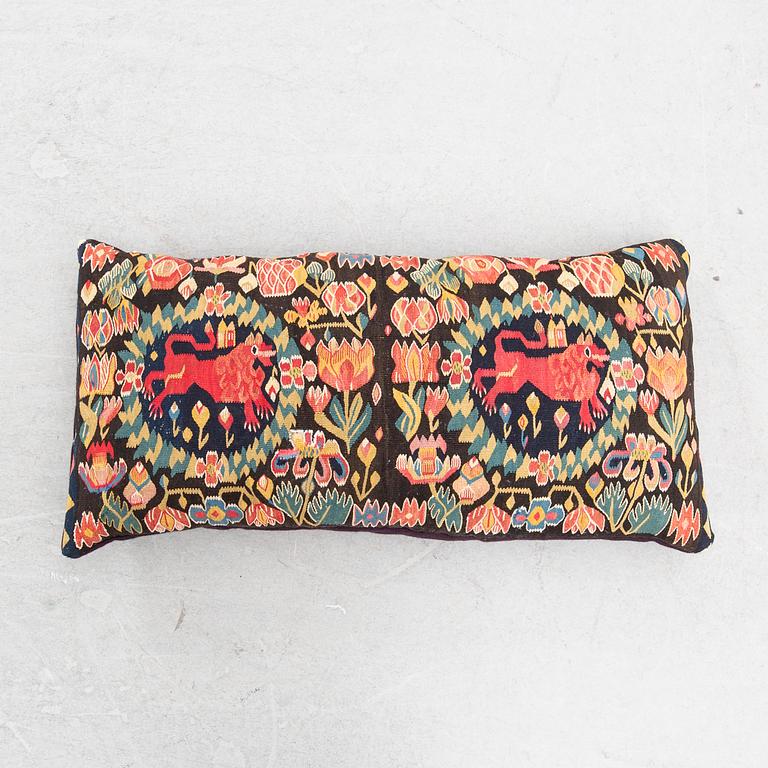 Riding cushion, "Red Lion", Flemish tapestry, first half of the 19th century.