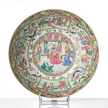 A large Canton famille rose punch bowl, Qing dynasty, 19th century.
