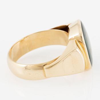 Ring, Alton, 18K gold with synthetic green spinel.
