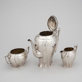 KAFFESERVIS, 3 delar, silver, Carl Fredrik Carlman Stockholm 1912. Total vikt ca 836 g.
