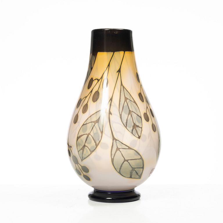 Eva Englund, vase, graal, Orrefors, 1987.