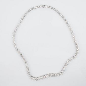 COLLIER med briljantslipade diamanter i storlekarna 0.70 - 0.10 ct, totalt 24.86 ct. Kvalitet circa  I-K/VS.