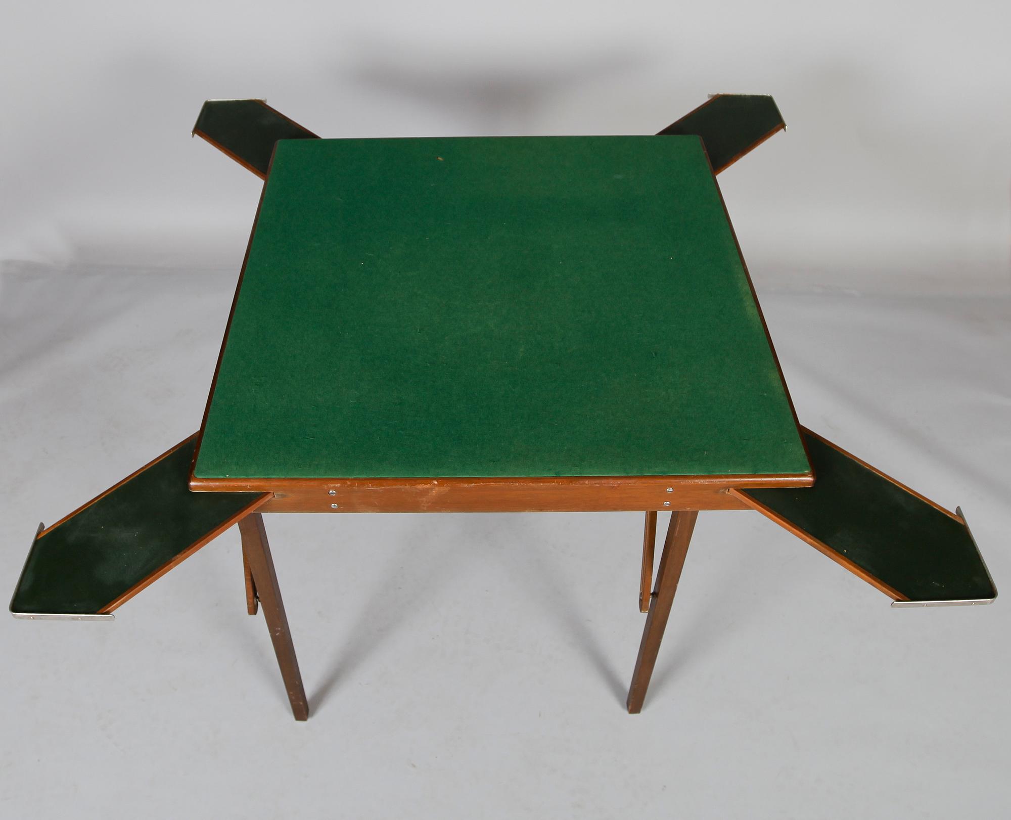 SPELBORD, 1900-talets mitt.