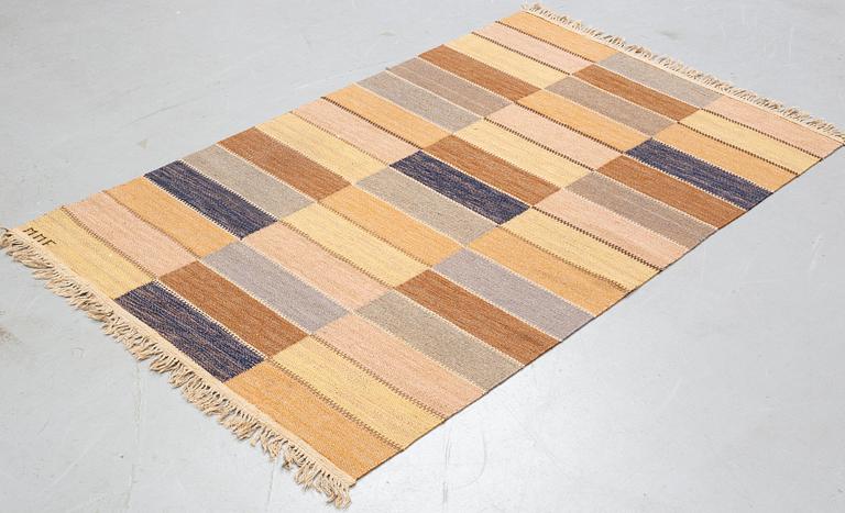 Märta Måås-Fjetterström, matta, "Nöthåret", rölakan, ca 197,5 x 118-119 cm, signerad MMF.