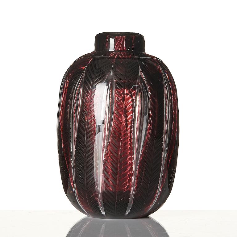 Edvin Öhrström, an 'ariel' glass vase, Orrefors, Sweden 1950.