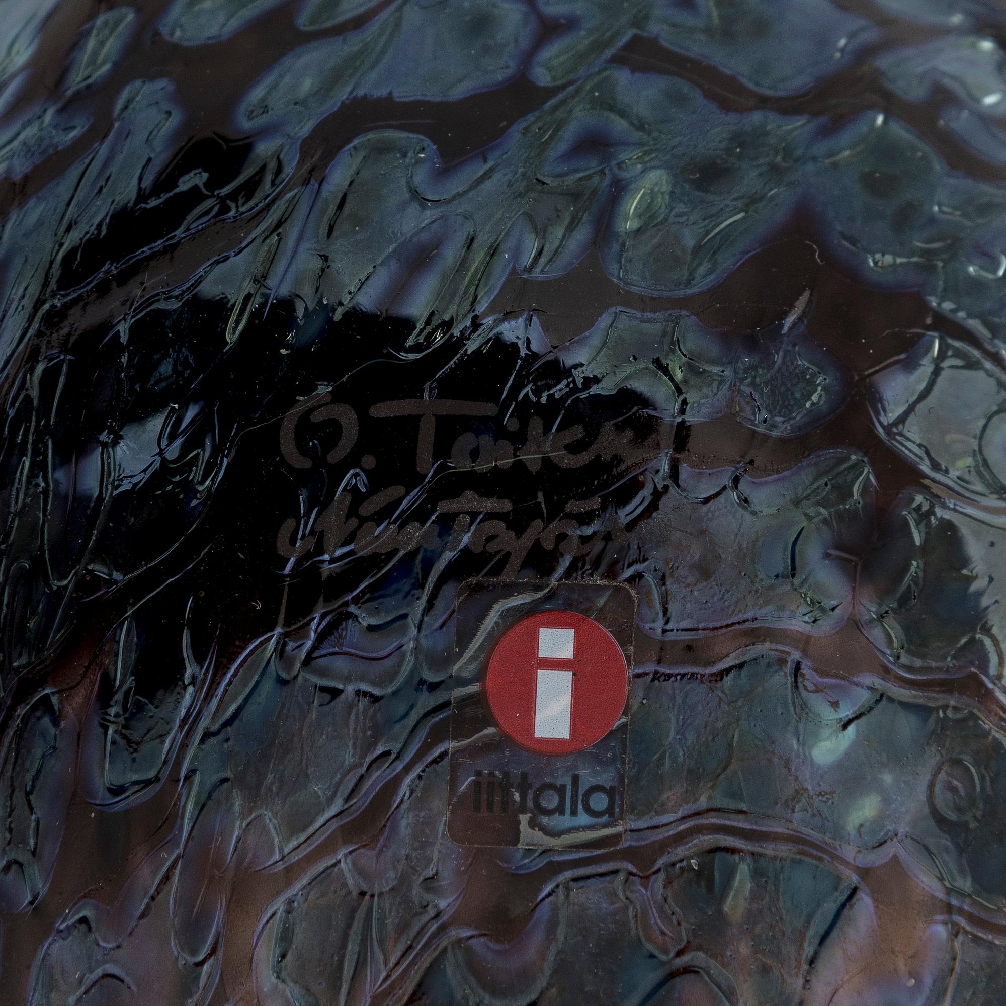 Oiva Toikka a "Capercaillie" glass bird, signed O. Toikka Nuutajärvi.